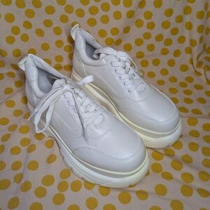 nasty gal chunky white platform sneakers size US 9/EU 39